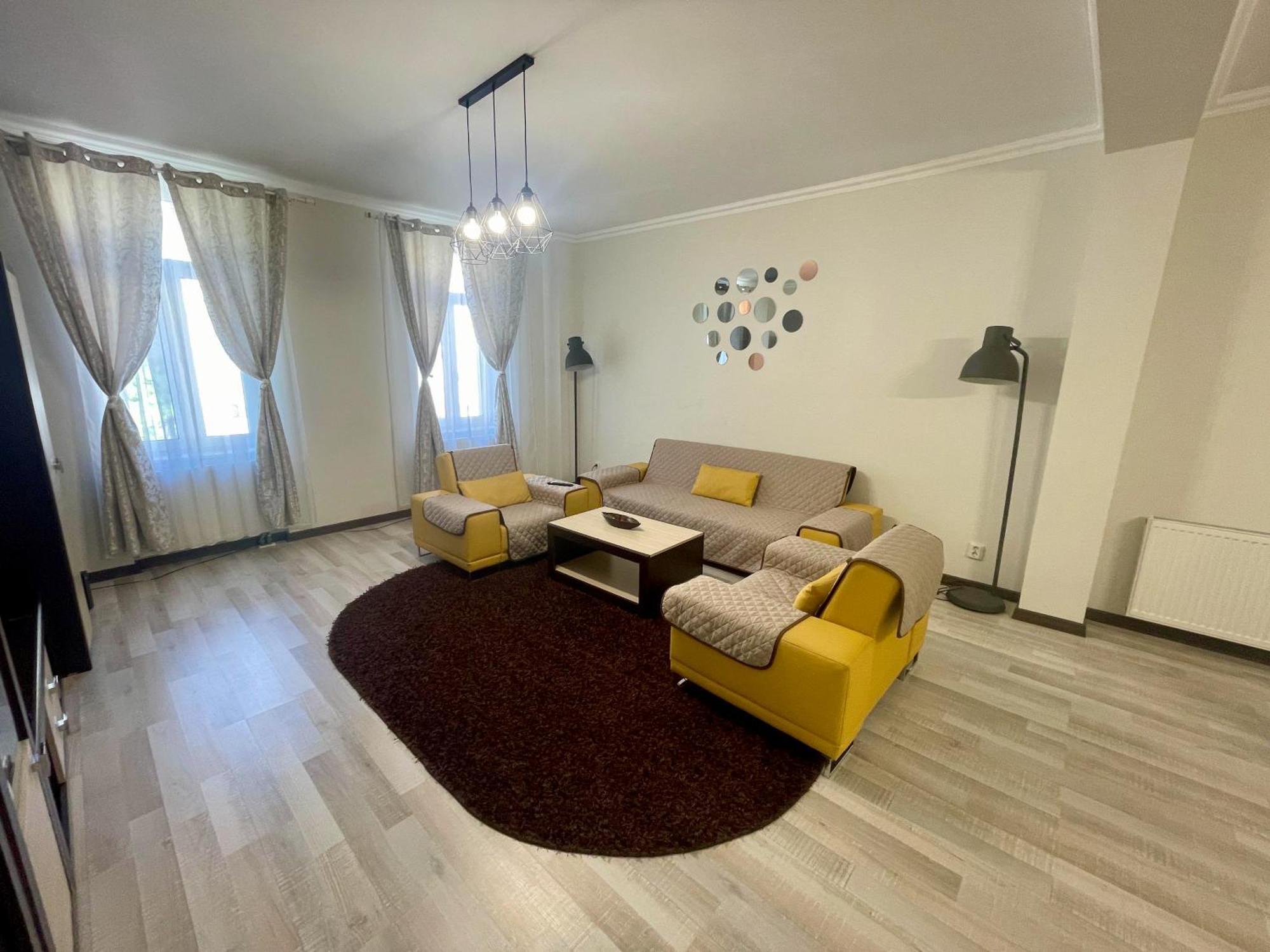 Enjoy Apartments - Spacious Retreat In Our Villa Cluj-Napoca Ngoại thất bức ảnh